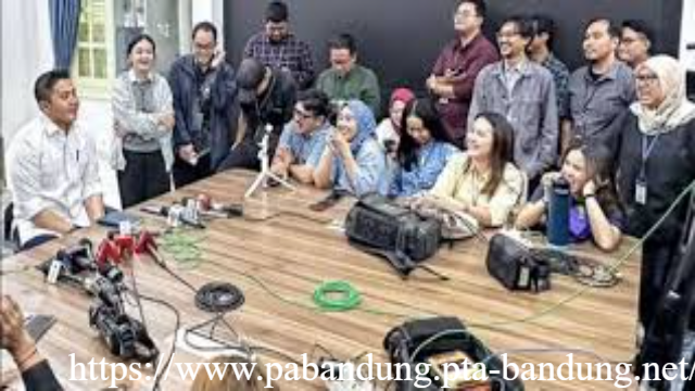 Seskab Teddy Tegaskan Program MBG